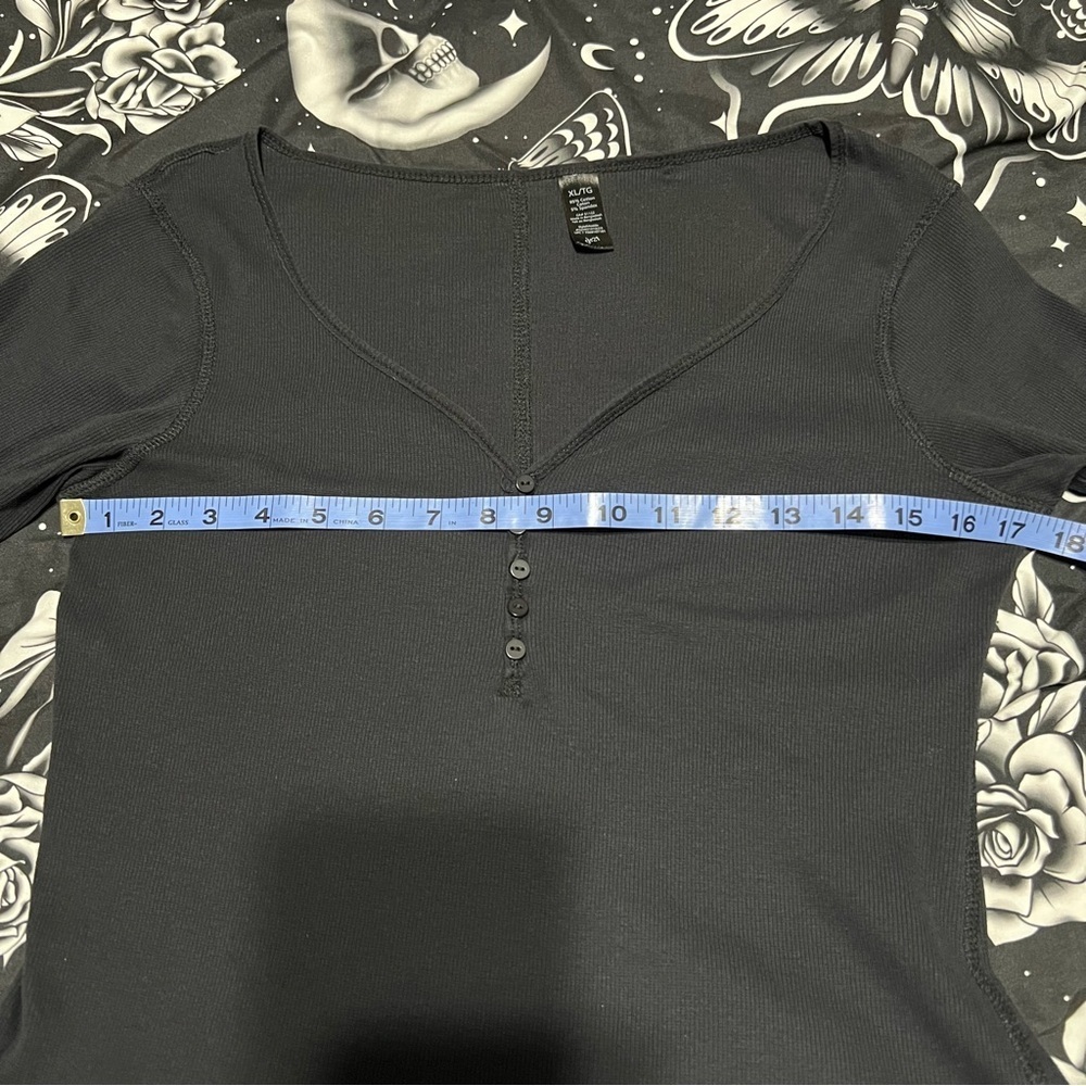 Black Ribbed Thermal Top, XL - Picture 6 of 6